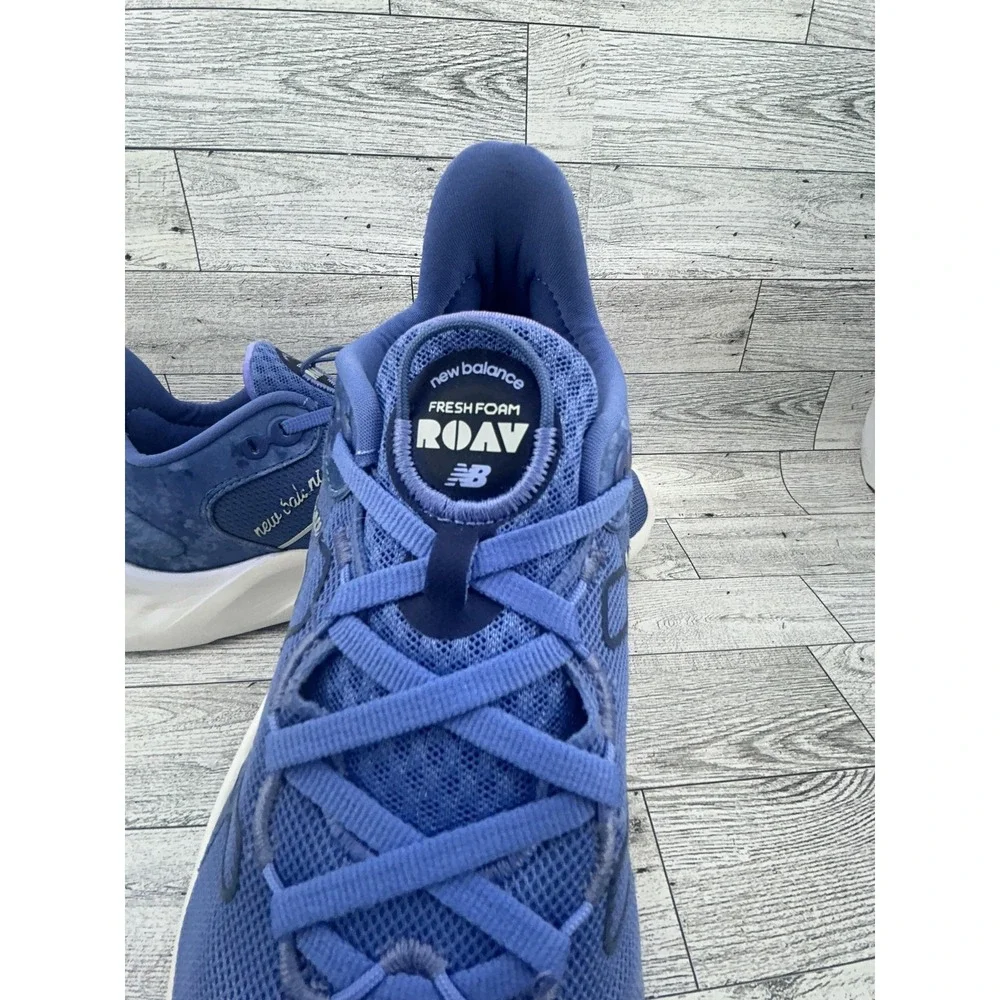 New Balance Fresh Foam Roav Shoes Womens Size 8.5 Blue Running Sneakers WROAVCB2